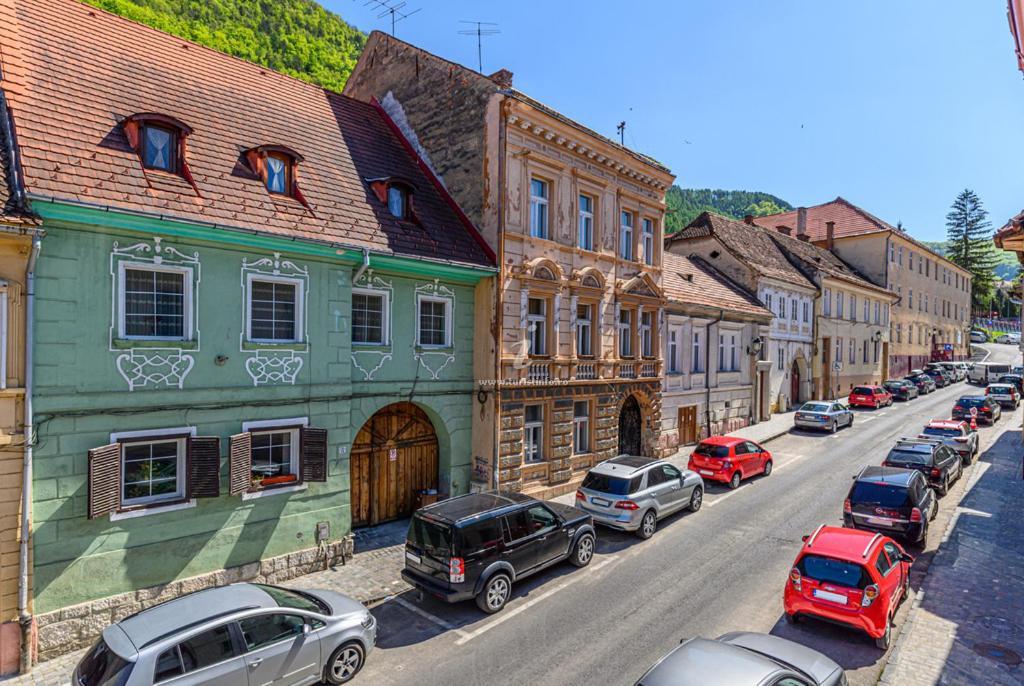 3 Min To Everything-Stylish-Modern-Old Fortress Брашов Экстерьер фото